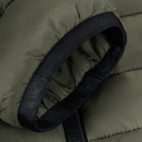 M-Tac Stalker Gen.III Jakke detalje viser moderne design og høj kvalitet YKK lynlåse, fremstillet af 100% nylon med G-LOFT isolering.