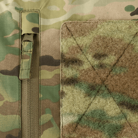 Detalje af M-Tac Alpha Gen.IV Pro Primaloft Vinterjakke med Multicam mønster og vandafvisende membran fra Brookwood.