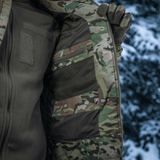 M-Tac Alpha Gen.IV Pro Primaloft Vinterjakke i original Multicam mønster med 3-lags membran, ideel til kulde ned til -20°C.