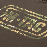 M-Tac Raglan Logo med camouflageprint, bomuldsblanding og MagnaColours tryk, komfortabel pasform, perfekt til militær og taktisk brug.