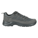 M-Tac Tactical Sneakers IVA i grå, lette og slidstærke med åndbar mesh overdel og forstærket tå til trekking og outdoor-aktiviteter.