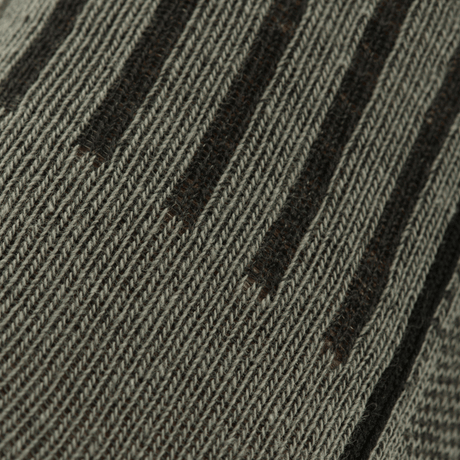 Nærbillede af M-Tac Letvægtssokker Mk.3 med ergonomisk design og åndbart materiale, ideel til sommerbrug. Komfort i trekking og vandring.