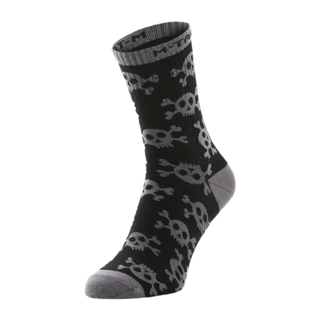 M-Tac Letvægtssokker Mk.3 Pirate Skull til sommertrekking, ergonomisk og åndbar med piratkranier design.