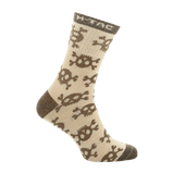 M-Tac Letvægtssokker Mk.3 Pirate Skull til trekking og sommerbrug, åndbare og ergonomisk designede sokker med pirathovedmønster.