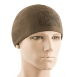 M-Tac Fleece Tactical Watch Cap Beanie m. Patch Panel bæres på hovedet, perfekt til køligt vejr og taktisk brug.