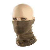 M-Tac Tube Scarf Polartec multifunktionelt halstørklæde, varmt og stilfuldt, på skulpturhoved. Ideel til kolde årstider og udendørs aktiviteter.
