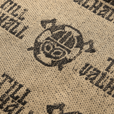 M-Tac Shemagh Tørklæde Til Valhall med norsk "Til Valhall" tekst, 105x105 cm 100% bomuld. Beskytter mod sol, sand og vind, taktisk brug.