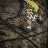 M‑Tac Patch Baba-Yaga Vertical på kamouflagebaggrund, inspireret af ukrainske UAV-operatører, med GPNVG-18 og PG-7M granater.