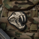 M‑Tac Patch Old Tiger med tigerkranium design på camouflageudstyr, 3D-effekt PVC-patch til ære for ukrainske soldater, fastgøres med velcro.