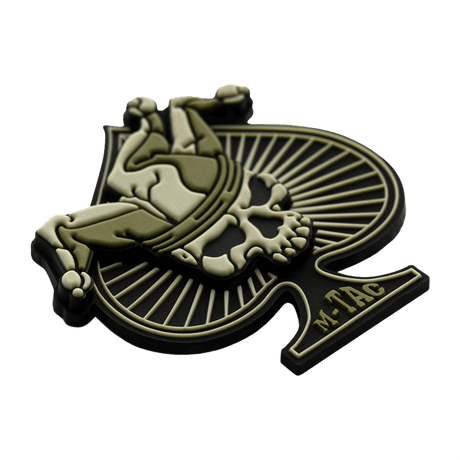 M-Tac Ace of Spades 3D PVC Patch i militærstil, robust og velegnet til tøj eller udstyr med Velcro fastgørelse, perfekt til outdoor.
