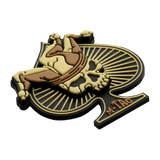 M-Tac Ace of Spades 3D PVC Patch - taktisk morale patch med Velcro, 50x60 mm, robust design til militær, airsoft og outdoor-aktiviteter.