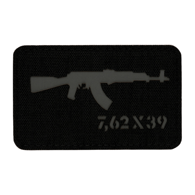 M-Tac AKM 7,62x39 Laser Cut Patch med Velcro til taktisk brug og slidstærk Cordura 500D designet til militær og outdoor aktiviteter.