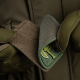 M-Tac Patch Molon Labe 3D PVC med Velcro, inspi​reret af spartanere, perfekt til taktisk udstyr. Dimensioner: 108 x 68 mm.