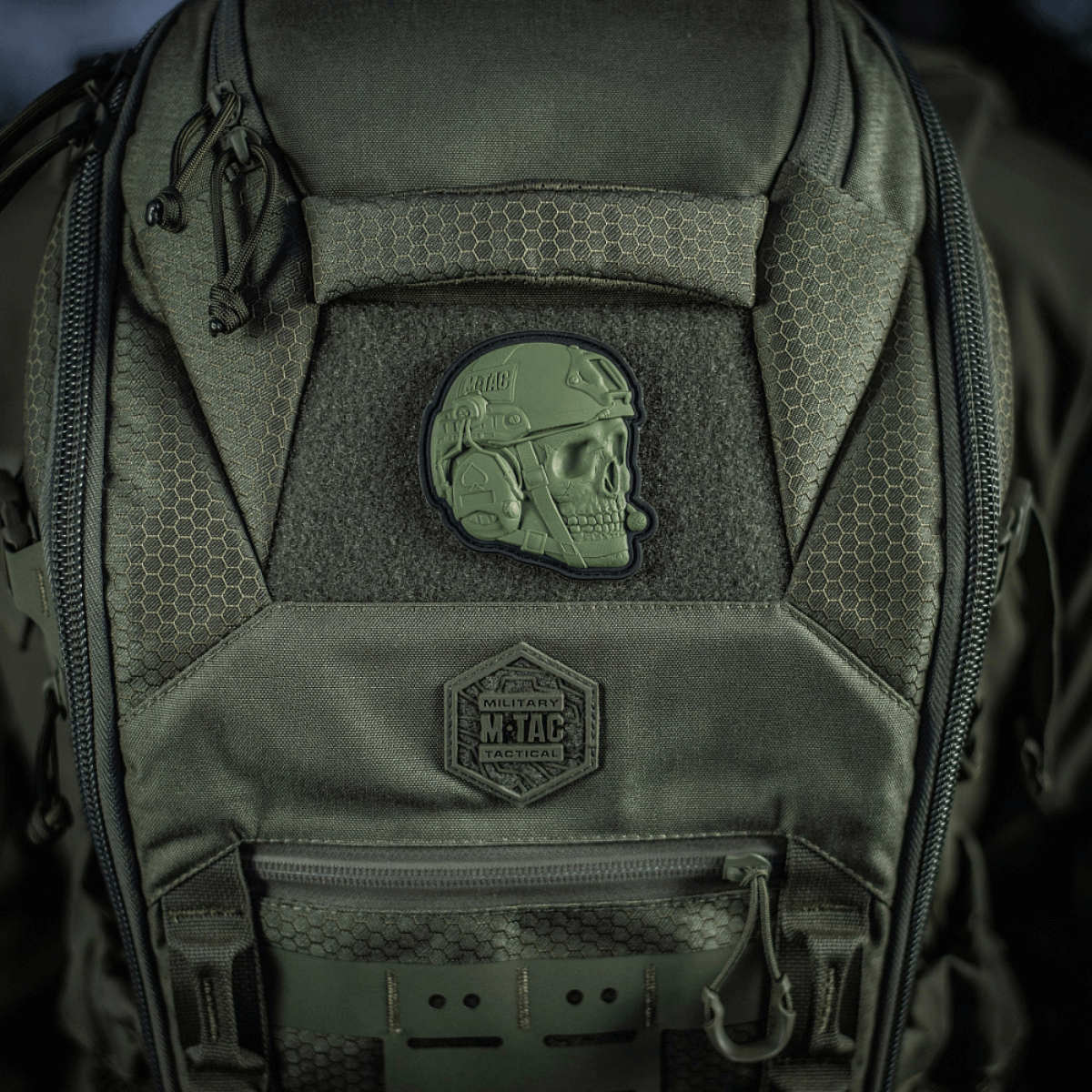 M-Tac Patch Operator 3D PVC på taktikrygsæk med realistisk design og Velcro, perfekt til tøj eller udstyr, størrelse 6x7 cm