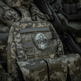 M-Tac Patch Emoji #20 med 3D-effekt og Velcro på camouflage rygsæk, sjov morale patch, perfekt til tøj eller udstyr.