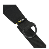 M-Tac Universal Våbenrem med sort D-ring, multifunktionelt design for maksimal komfort og fleksible fastgørelsesmuligheder til jagt.