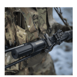 M-Tac Universal Våbenrem fastgjort til gevær i militær brug