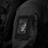 M-Tac Patch Face of War (Broderi) på jakkearm med kraniesymbol inspireret af "card of death" fra Vietnamkrigen, broderet på Cordura 500D.