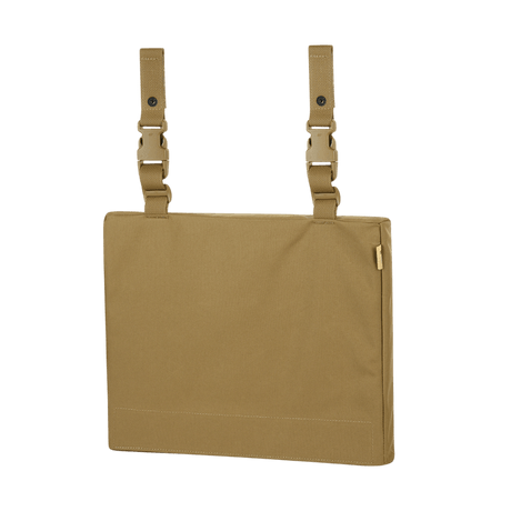 M-Tac Siddeunderlag med bæltebeslag ARMOR i robust Cordura, ideel til beskyttelse mod kulde og fugt i kolde omgivelser.