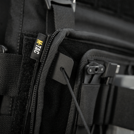 Nærbillede af M-Tac Admin Pouch Large Elite Gen.II i robust Cordura 500D med AquaGuard lynlås og velcro-indlæg til tilbehør.