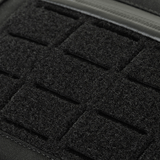 Detalje af M-Tac Plate Carrier Cuirass FAST QRS XL Gen.II i holdbart Cordura 500D materiale med sort velcrooverflade.