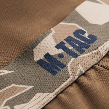Close-up af M-Tac Herre Boxer 93/7 med camouflage design og bred elastik for komfort og holdbarhed.