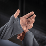 Nærbillede af M-Tac Delta Polartec Fleecejakke viser elastiske ærmer og blødhed i materialet, ideel til varme og komfort.