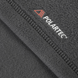 Nærbillede af M-Tac Delta Polartec Fleecejakke med Polartec® Micro Series-fleece materiale, kendt for styrke og varmeisolering.