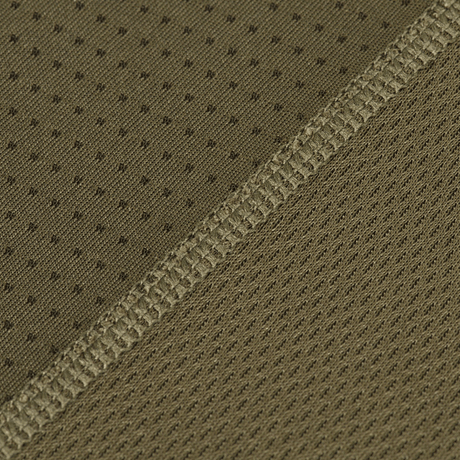 Detaljeret nærbillede af M-Tac T-Shirt Sweat-Wicking Athletic Gen.II med svedtransporterende polyesterstof og flade sømme.