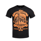 M-Tac T-shirt Black Sea Expedition i sort med orange print, ideel til hverdagsbrug og udendørs aktiviteter som jagt og fiskeri.