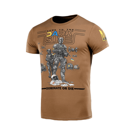 Brun M-Tac T-shirt UA Side med sci-fi print, 93% bomuld, 7% elastan, komfortabel pasform til hverdagsbrug