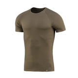 M-Tac Raglan T-Shirt 93/7 i brun, lavet af 93% bomuld og 7% elastan, med raglanærmer for komfort og bevægelsesfrihed.