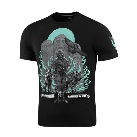 M-Tac T-Shirt Our Land med moderne militærmand, ugle og ulv, symboler på ukrainsk styrke og historie.
