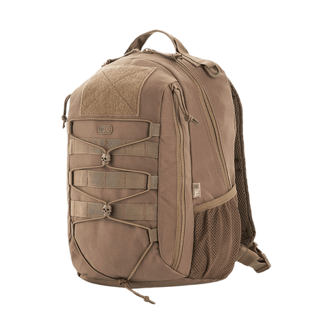 M-Tac Urban Line Force Pack Rygsæk med moderne design, hovedrum, ekstrarumm og sidelommer, ideel til daglig brug og rejser.