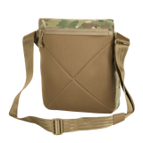 M-Tac Konvert Taske Elite med magnetventil og justerbar skulderrem, lavet af slidstærkt Cordura-materiale, set bagfra.