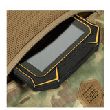 M-Tac Konvert Taske Elite med tablet-design, lavet af slidstærkt Cordura materiale, vises med åbent rum til nem adgang.