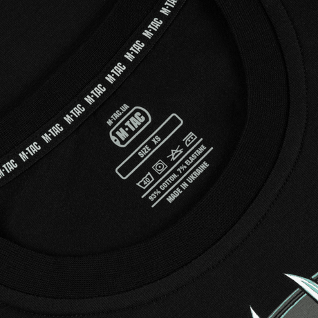 Nærbillede af M-Tac T-Shirt Odin Mystery med Odin-motiv fra nordisk mytologi, fremstillet i blødt bomuldsblanding for komfort.