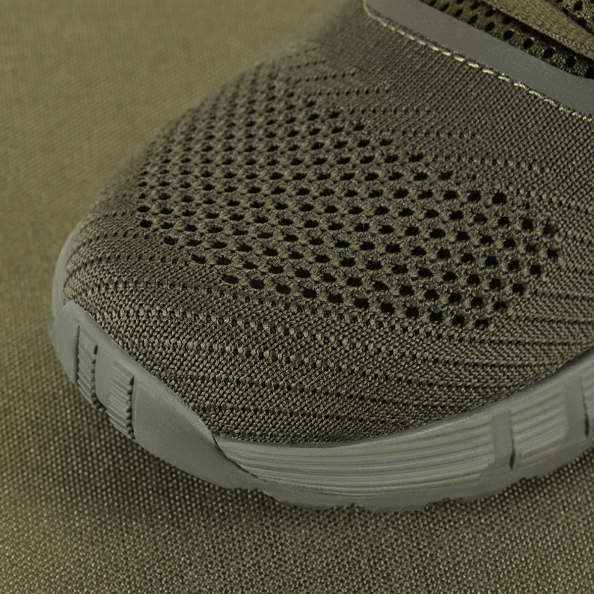 M-Tac Summer Light Sneakers tæt skud viser letvægt, åndbart design og slidstærk gummisål, ideel til sommerbrug.