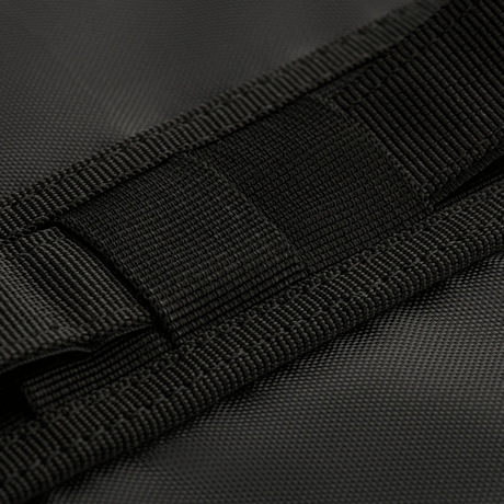 M-Tac Våbenetui 128 cm med polstret design og velcrostropper til sikker opbevaring af våben, detalje af stofstruktur i polyester.