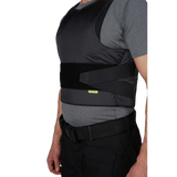 Anorak Concealable III Cover båret af mand, designet til skjult beskyttelse med RIP-STOP og Coolmax® materialer, let og komfortabel.