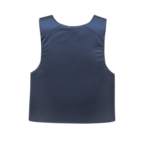Anorak Niobium® Concealable IV Stik & Skudsikker Vest set bagfra i blåt rip-stop stof, tilbyder diskret multi-trussel beskyttelse.