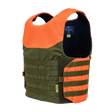 Anorak Titanium® Shield I Stik & Skudsikker Vest i orange og olivengrøn, designet til maksimal beskyttelse og komfort.