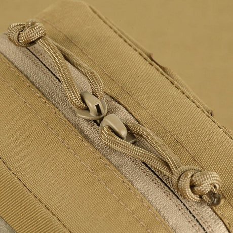 M-Tac Utility Taske Elite Small med robust lynlås, lavet af slidstærk Cordura 500D til EDC og MOLLE fastgørelse.