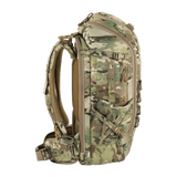 M-Tac Rygsæk Gen. III Elite – Small i Cordura 500D og 1000D med MOLLE LASER CUT-system og ergonomisk design på en grøn baggrund.