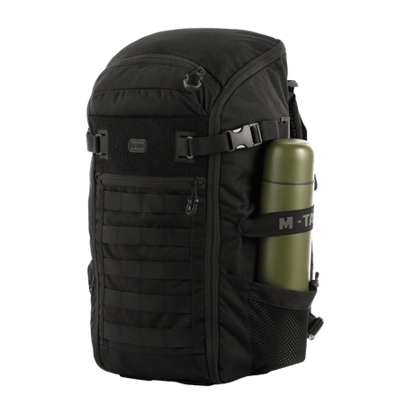 M-Tac Rygsæk Gen. II Elite – Small i sort med sidelommer, MOLLE-paneler og elastiske mesh-lommer. Praktisk rygsæk til nem pakning.