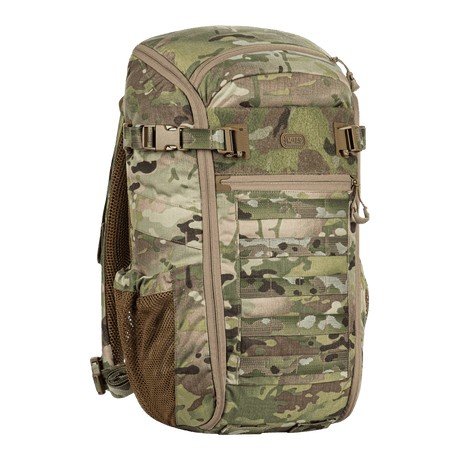 M-Tac Rygsæk Gen. II Elite – Small med MOLLE-paneler og lommer, designet til praktisk pakning og sikker opbevaring, set fra siden.
