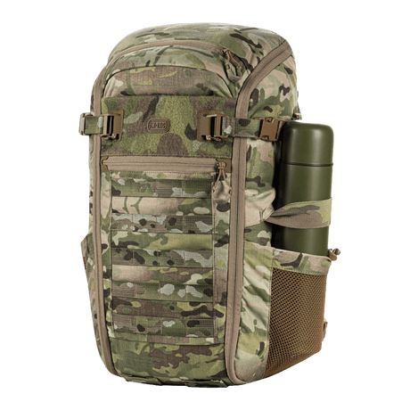 M-Tac Rygsæk Gen. II Elite – Small i camouflage med MOLLE-paneler og mesh-lommer, ideel til sikker opbevaring og nem pakning.