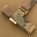 M-Tac Våbenbælte med Tre Punkter med camouflage mønster og holdbare Texcel-stropper til taktisk brug og hurtig våbenoverførsel.