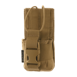 M-Tac Radio Pouch Motorola 4400/4800 monteret med MOLLE-system til nem adgang til radiofunktioner.