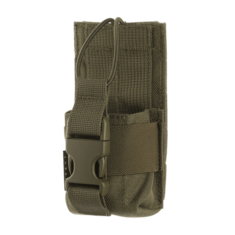M-Tac Radio Pouch Motorola 4400/4800 i olive med MOLLE-system til hurtig adgang til radiokontrol og PTT-knap.